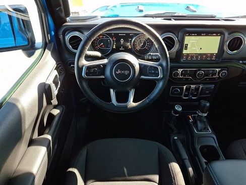 Used 2023 Jeep Wrangler Unlimited Sahara w/ Cold Weather Group AWD/4WD image 11