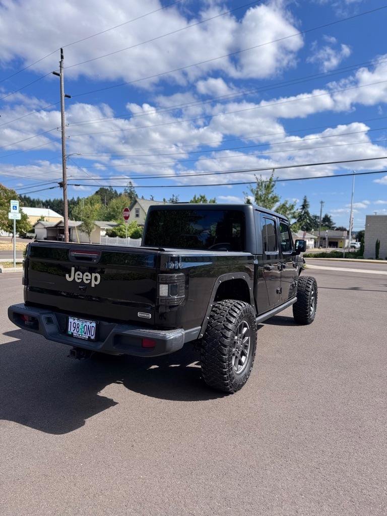 Used 2020 Jeep Gladiator Overland AWD/4WD image 5