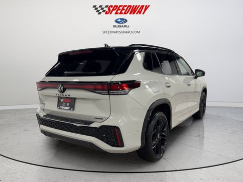 New 2026 Volkswagen Tiguan SE R-Line image 10