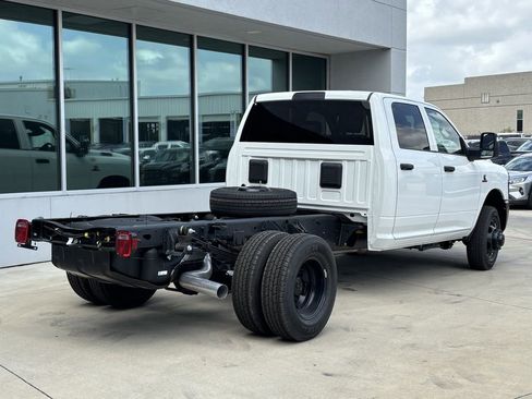 New 2026 RAM 3500 Tradesman AWD/4WD image 5