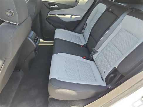 Used 2022 Chevrolet Equinox LT FWD image 24
