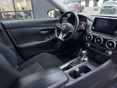 Used 2022 Nissan Sentra SV image 12