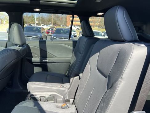 Certified 2025 Lexus TX 350 350 Luxury w/ Technology Package image 21