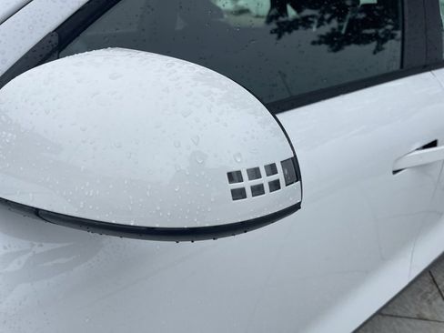 New 2025 Hyundai Ioniq 6 SE image 10