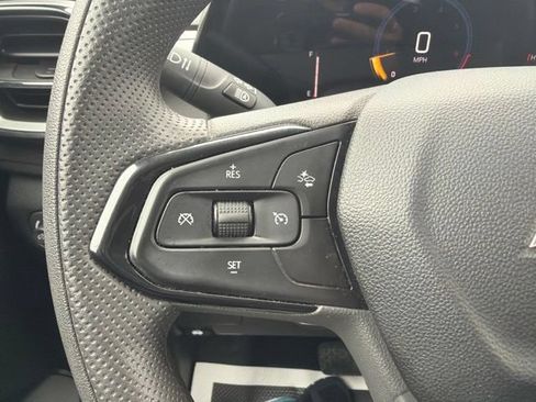 Used 2025 Chevrolet TrailBlazer LT FWD image 19