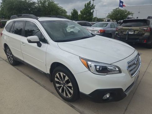 Used 2017 Subaru Outback 2.5i Limited image 1