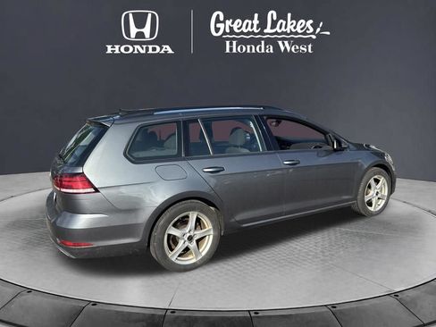 Used 2019 Volkswagen Golf S w/ Driver Assistance Package AWD/4WD image 9