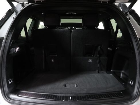 Used 2024 Jeep Grand Cherokee L Limited w/ Luxury Tech Group II AWD/4WD image 8