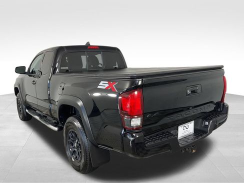 Used 2021 Toyota Tacoma SR w/ SX Package AWD/4WD image 7