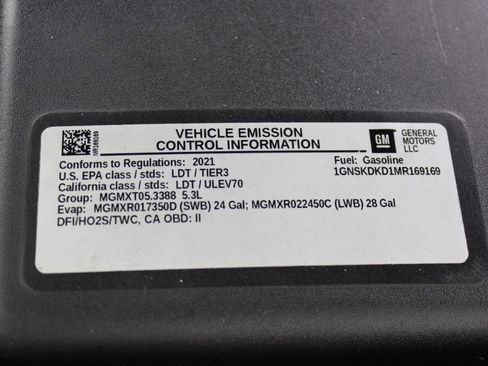 Used 2021 Chevrolet Suburban Z71 w/ Z71 Signature Package image 87