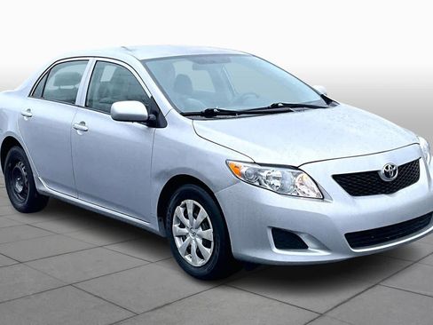 Used 2009 Toyota Corolla LE image 2