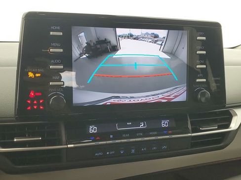 Used 2021 Toyota Sienna LE FWD image 26