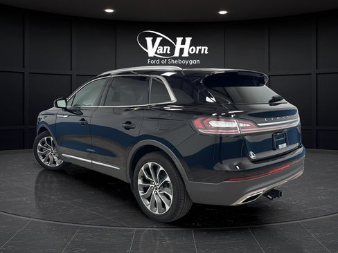Used 2023 Lincoln Nautilus Reserve AWD/4WD image 5