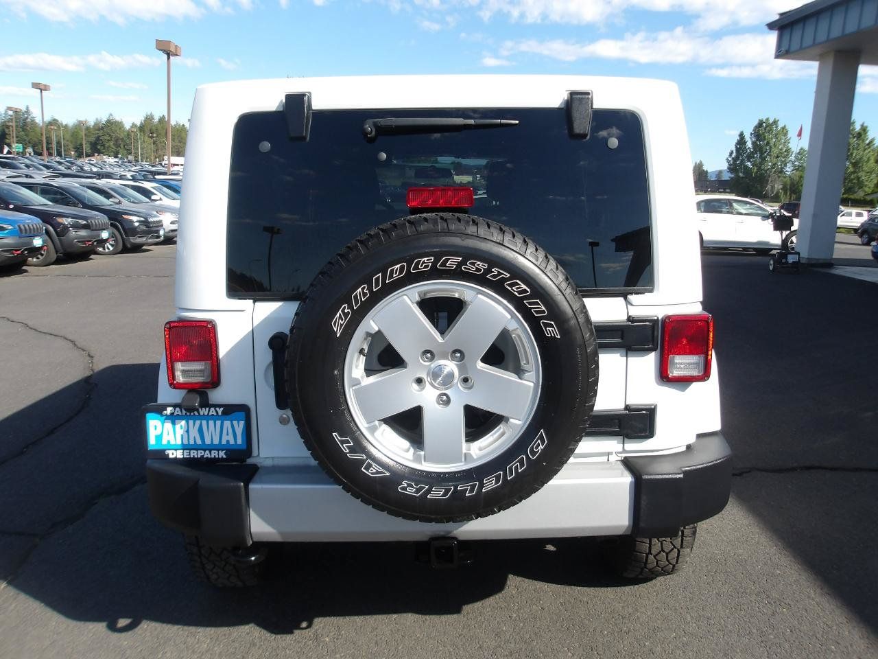 Used 2012 Jeep Wrangler Unlimited Sahara w/ Connectivity Group AWD/4WD image 4