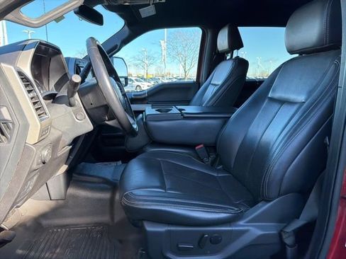 Certified 2022 Ford F250 Lariat w/ Black Appearance Package image 25