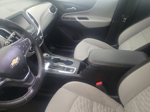 Used 2020 Chevrolet Equinox LT image 17