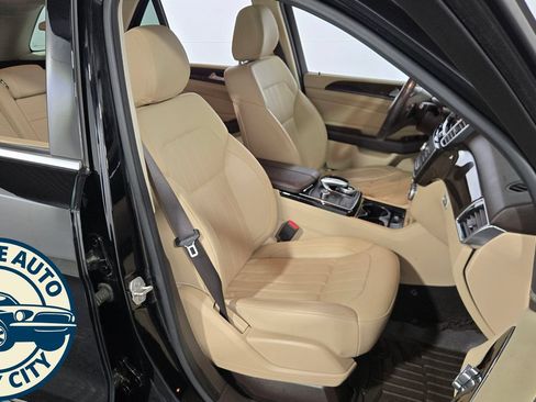 Used 2017 Mercedes-Benz GLE 350 4MATIC image 36