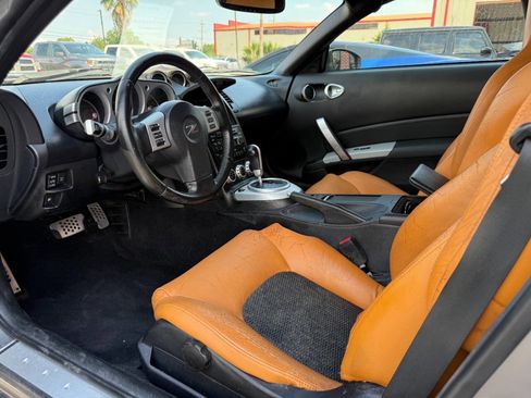 Used 2008 Nissan 350Z Touring image 14