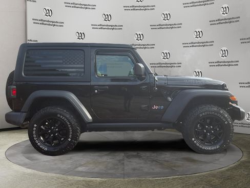 Used 2021 Jeep Wrangler Sport image 6