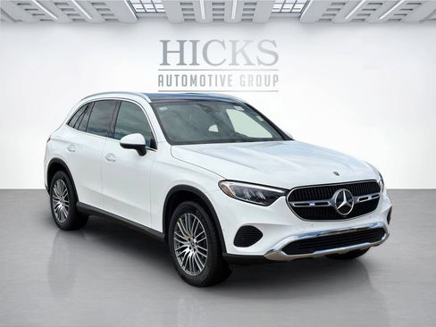 Used 2026 Mercedes-Benz GLC 300 image 3