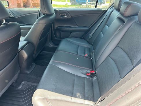 Used 2017 Honda Accord Sport Special Edition image 15