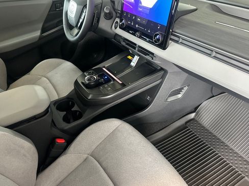 New 2026 Toyota C-HR AWD/4WD image 19