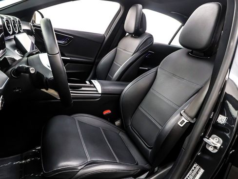 Used 2025 Mercedes-Benz C 300 Sedan image 18