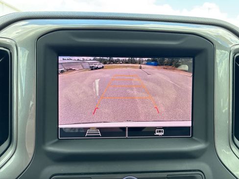 Used 2024 Chevrolet Silverado 1500 Custom image 14