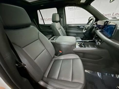 Used 2025 Chevrolet Tahoe Z71 w/ Comfort Package AWD/4WD image 34
