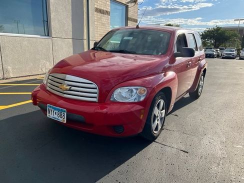 Used 2010 Chevrolet HHR LS FWD image 4