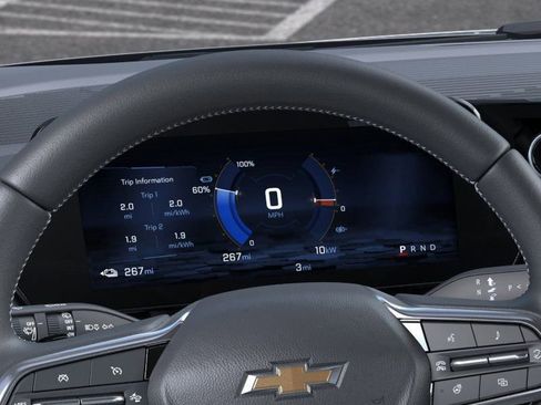 New 2026 Chevrolet Equinox EV LT image 18