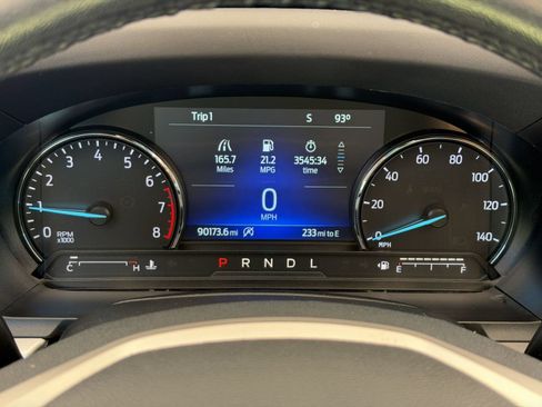 Used 2022 Ford Explorer XLT w/ Equipment Group 202A RWD image 22