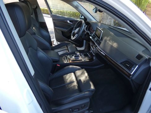 Used 2019 Audi Q5 2.0T Premium Plus w/ Premium Plus Package image 25