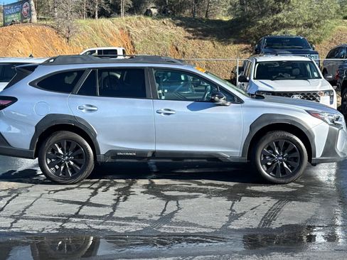 Certified 2024 Subaru Outback Onyx Edition image 3