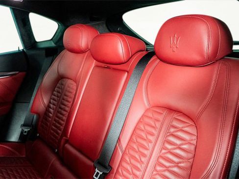 Used 2022 Maserati Levante Modena image 50