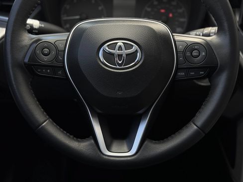 Used 2024 Toyota Corolla Cross LE AWD/4WD image 16