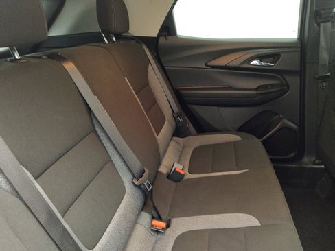 Used 2025 Chevrolet TrailBlazer LT FWD image 19
