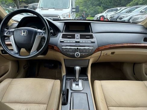 Used 2011 Honda Accord EX-L image 12