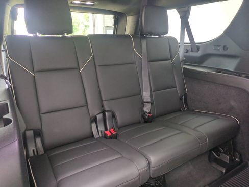 Used 2021 Cadillac Escalade ESV Sport w/ Driver Assist Tech Package AWD/4WD image 23