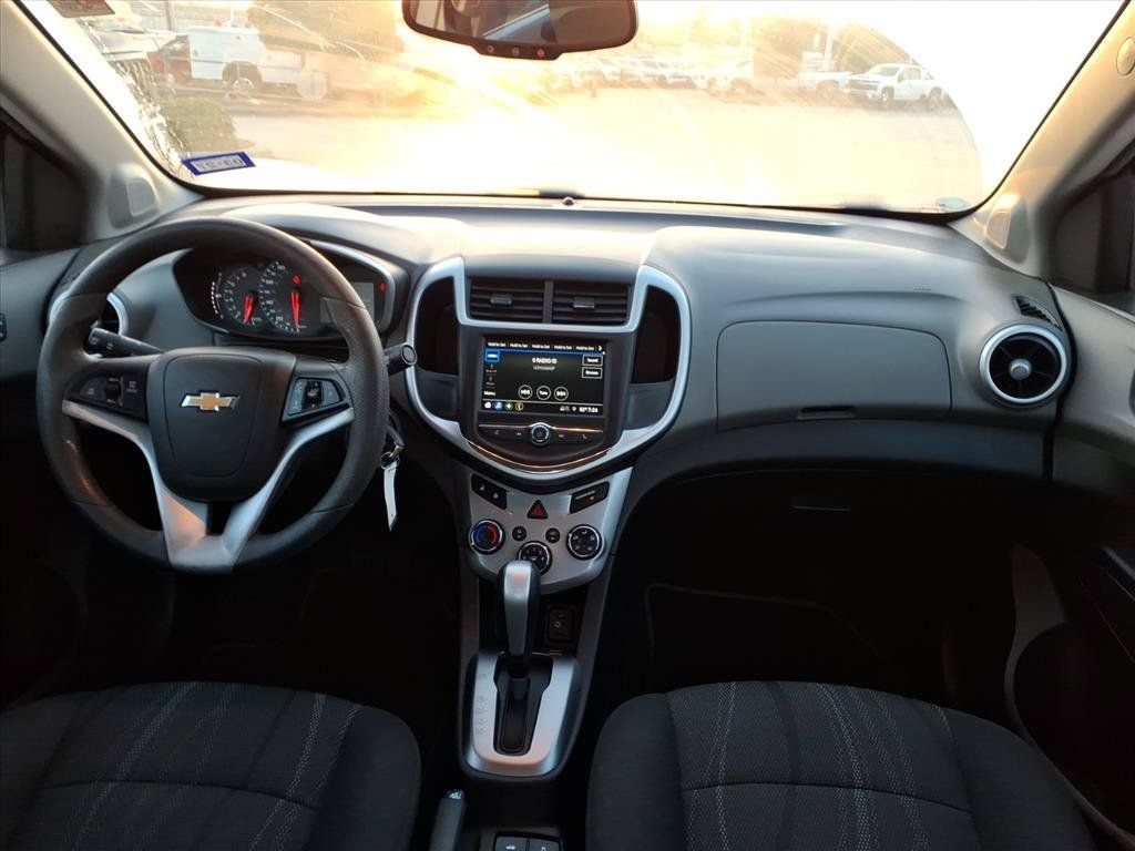 Used 2019 Chevrolet Sonic LT FWD image 14