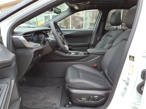 New 2026 Jeep Cherokee Overland image 13