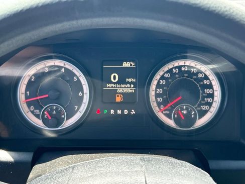 Used 2018 RAM 1500 Express w/ Express Value Package AWD/4WD image 37