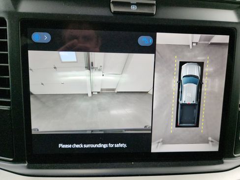 Used 2025 Ford F250 XLT w/ Black Appearance Package image 55