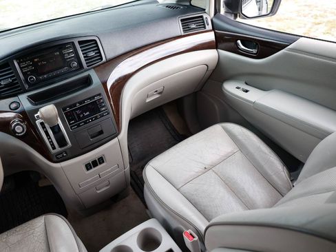 Used 2014 Nissan Quest SL FWD image 21