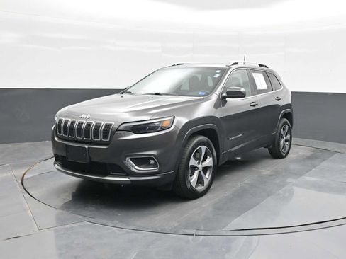 Used 2019 Jeep Cherokee Limited AWD/4WD image 4
