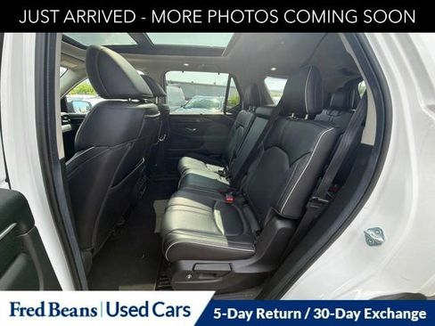 Used 2024 Honda Pilot Elite image 12