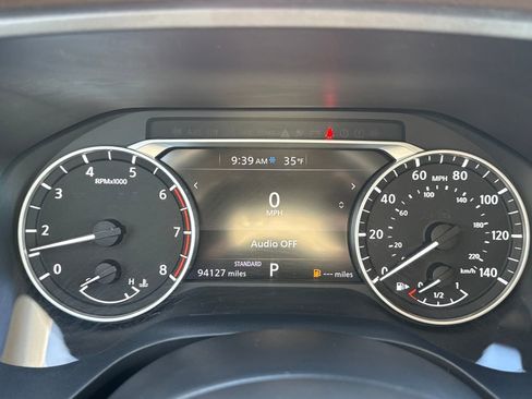 Used 2022 Nissan Rogue SV image 19