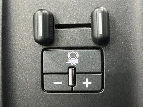 Used 2015 Chevrolet Silverado 1500 LT w/ Rally 2 Edition image 17