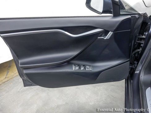 Used 2020 Tesla Model S Long Range Plus image 34