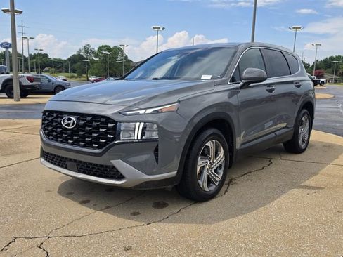 Used 2021 Hyundai Santa Fe SE FWD image 5